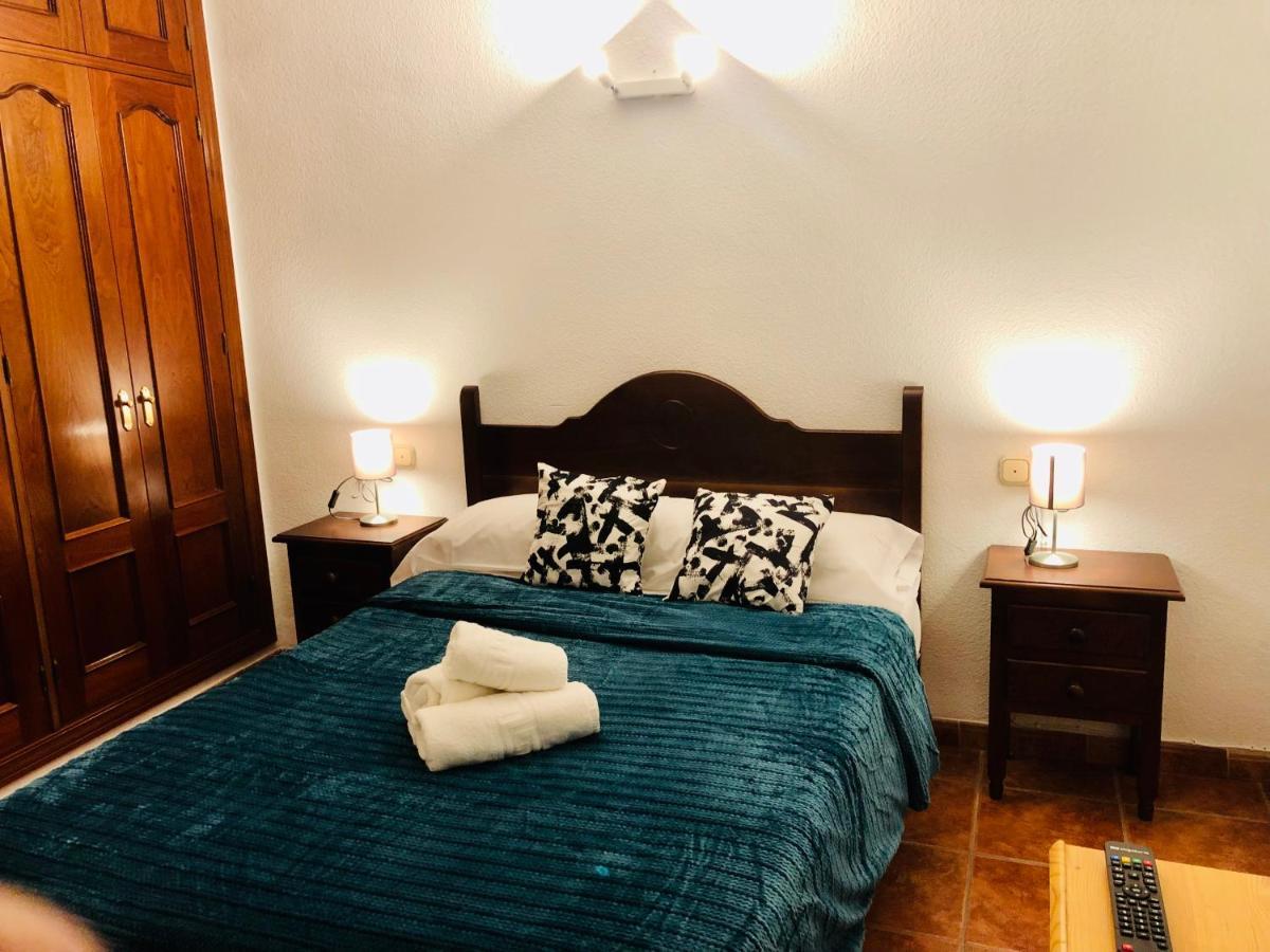 Low Cost Rooms Malaga River Exterior foto