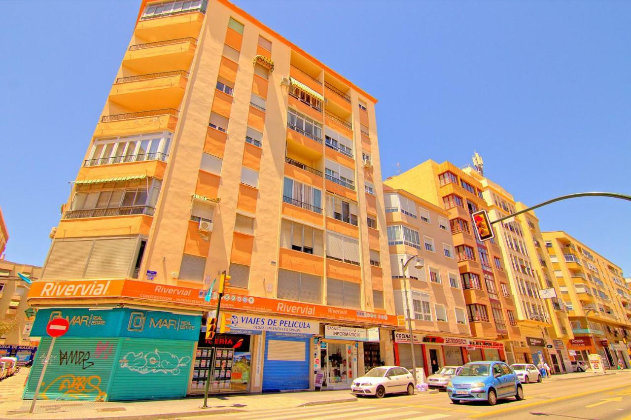 Low Cost Rooms Malaga River Exterior foto