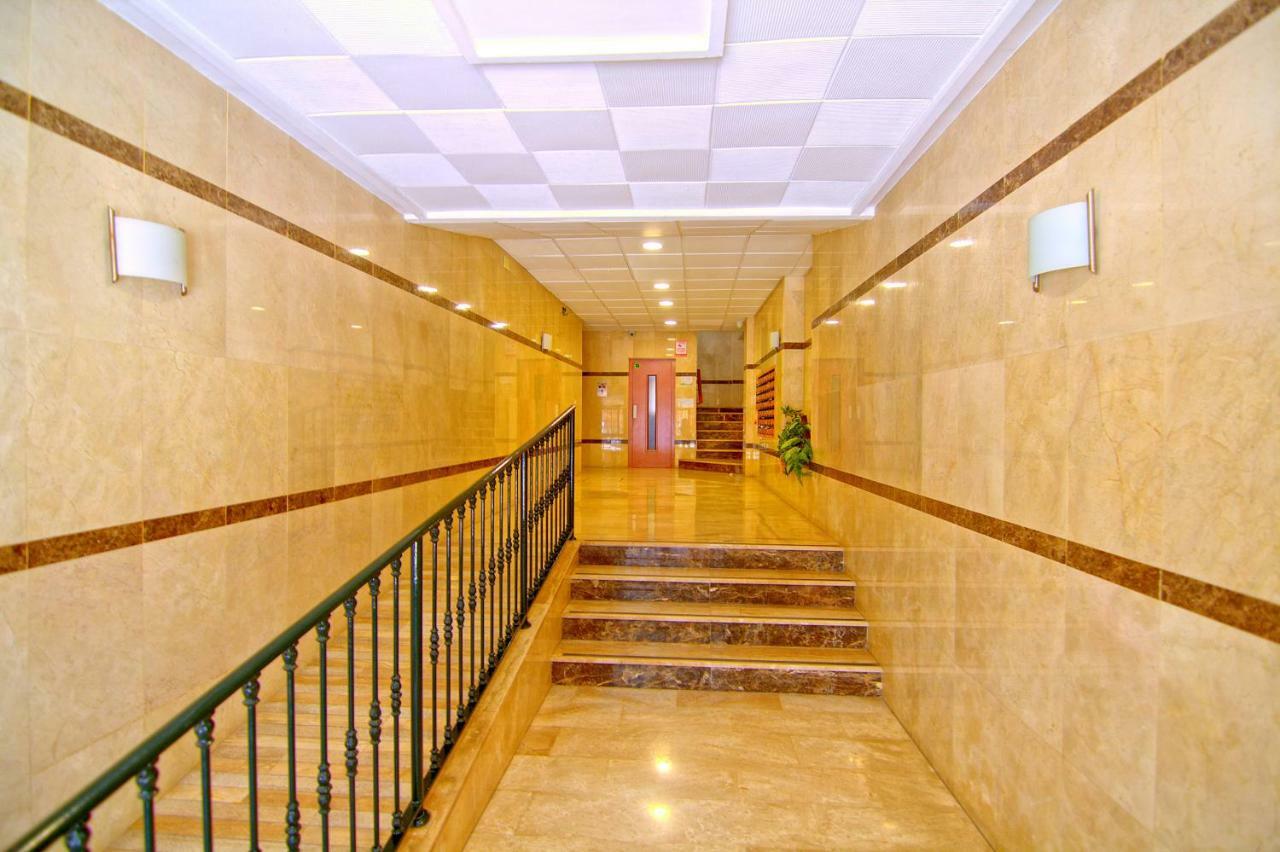 Low Cost Rooms Malaga River Exterior foto