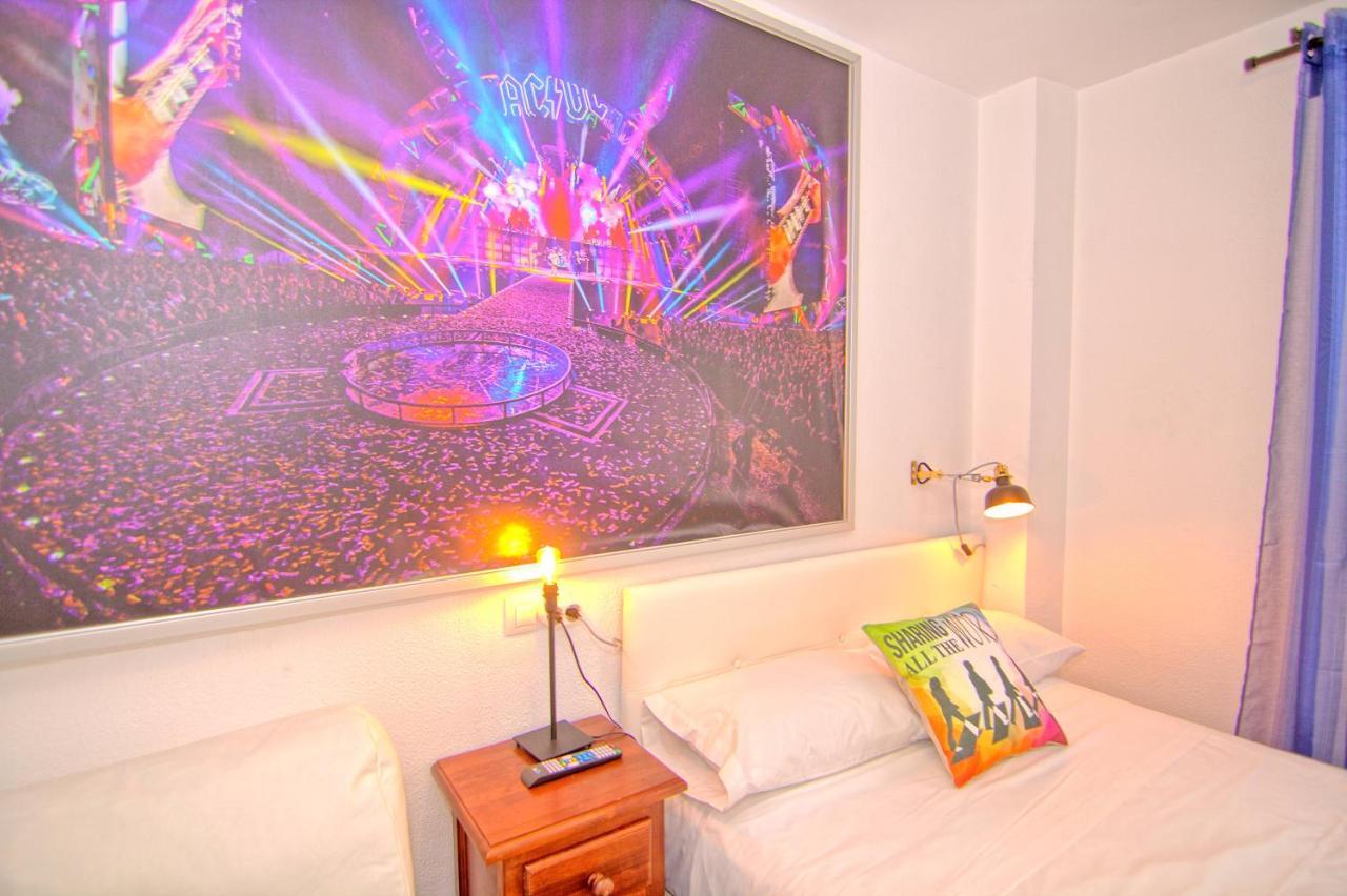 Low Cost Rooms Malaga River Exterior foto